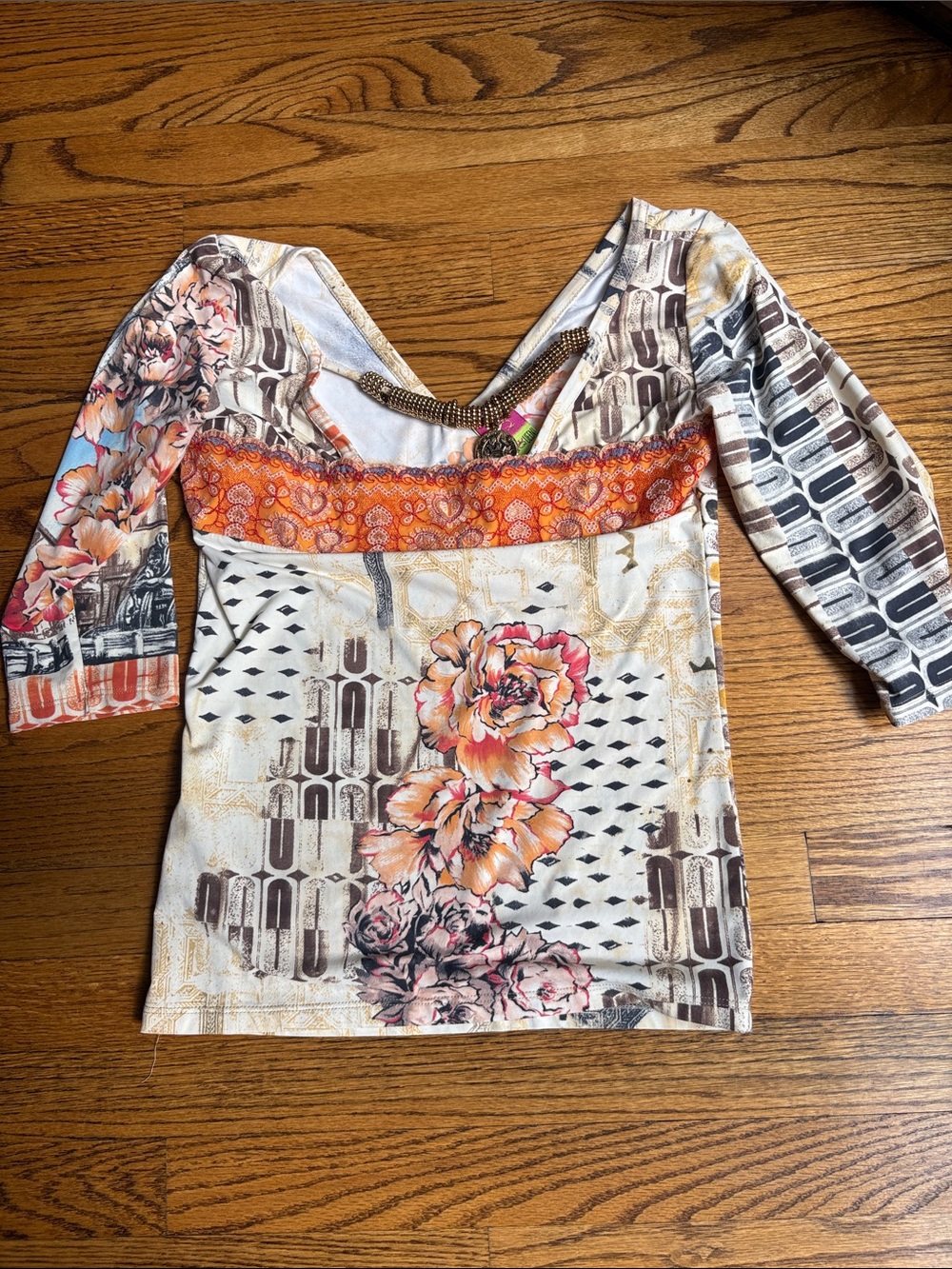 Vintage Save the Queen top sz 
XL 3/4 sleeves